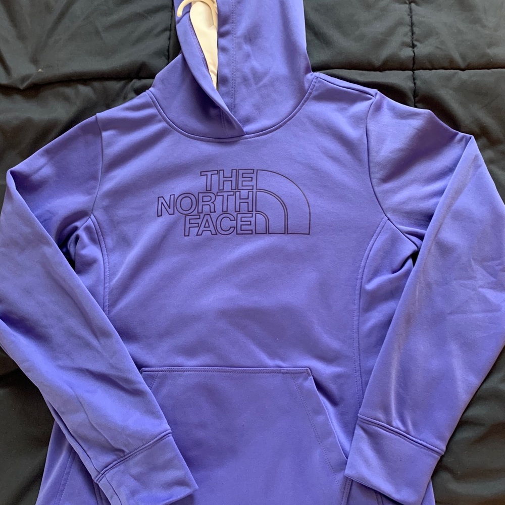 Women’s Medium The North Face hoodie